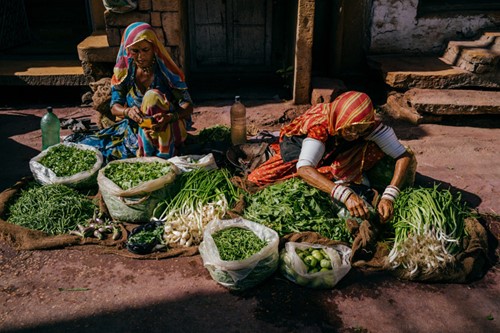 India locals